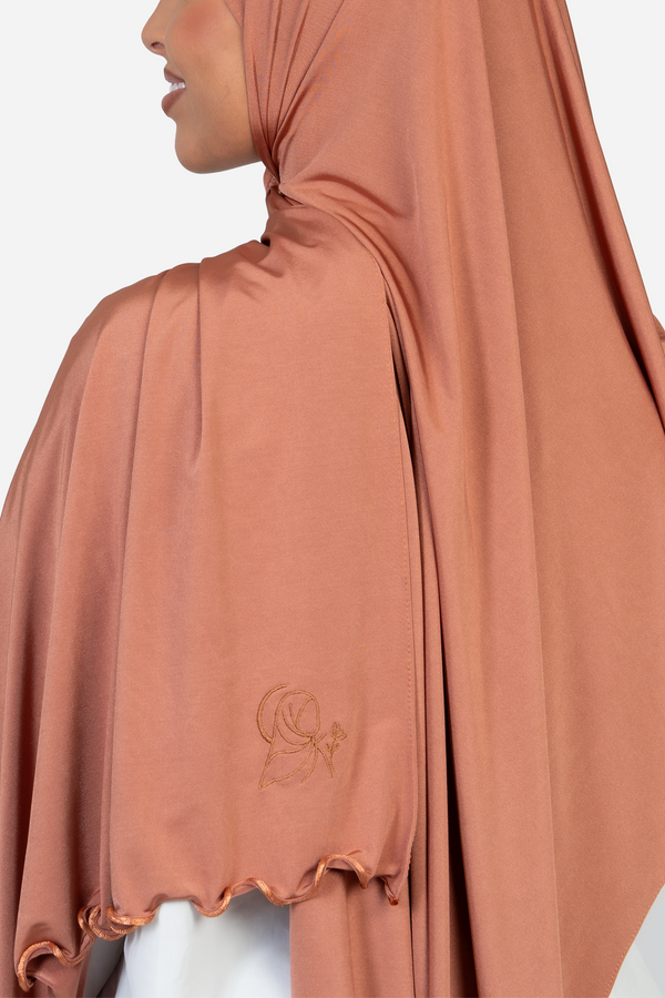 Amal – Golden Hazelnut