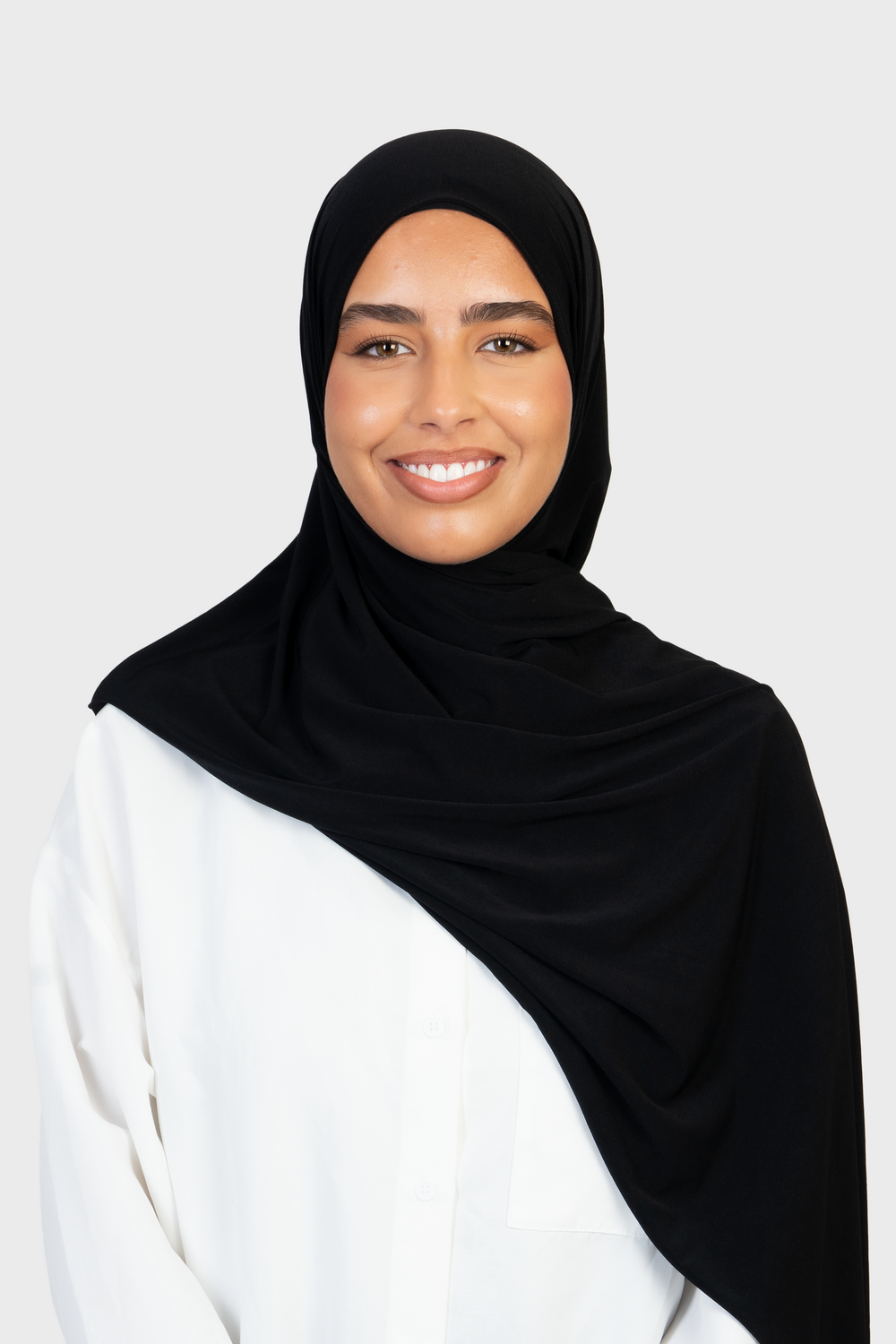 Anissa – Pure Black