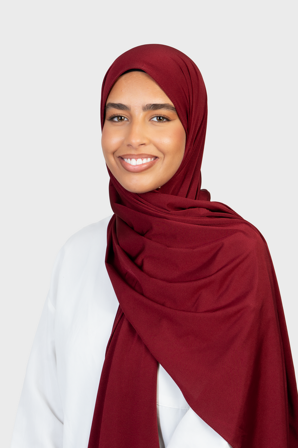 Amal – Deep Garnet
